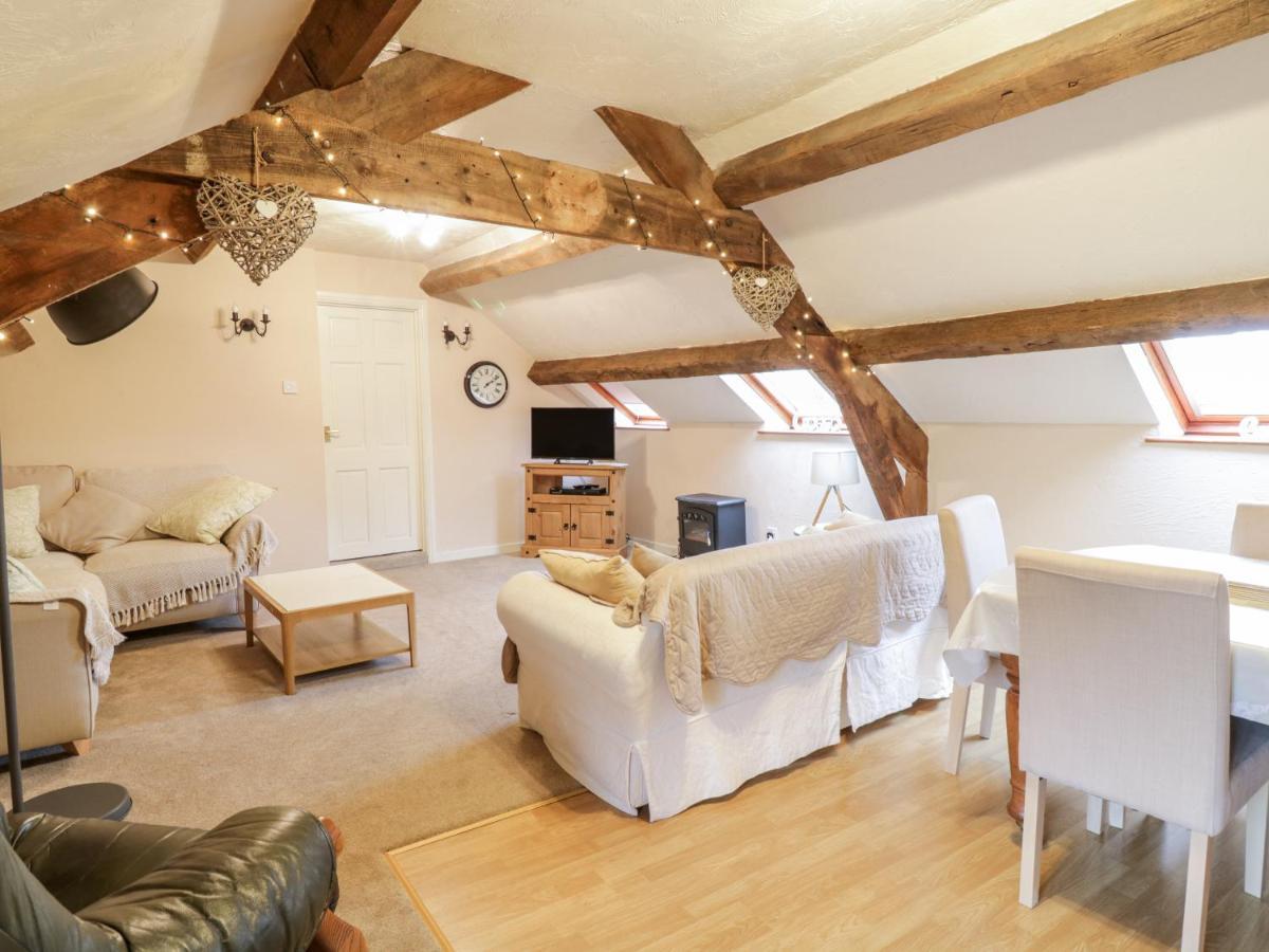 Hen Ysgubor Cottage バラ エクステリア 写真